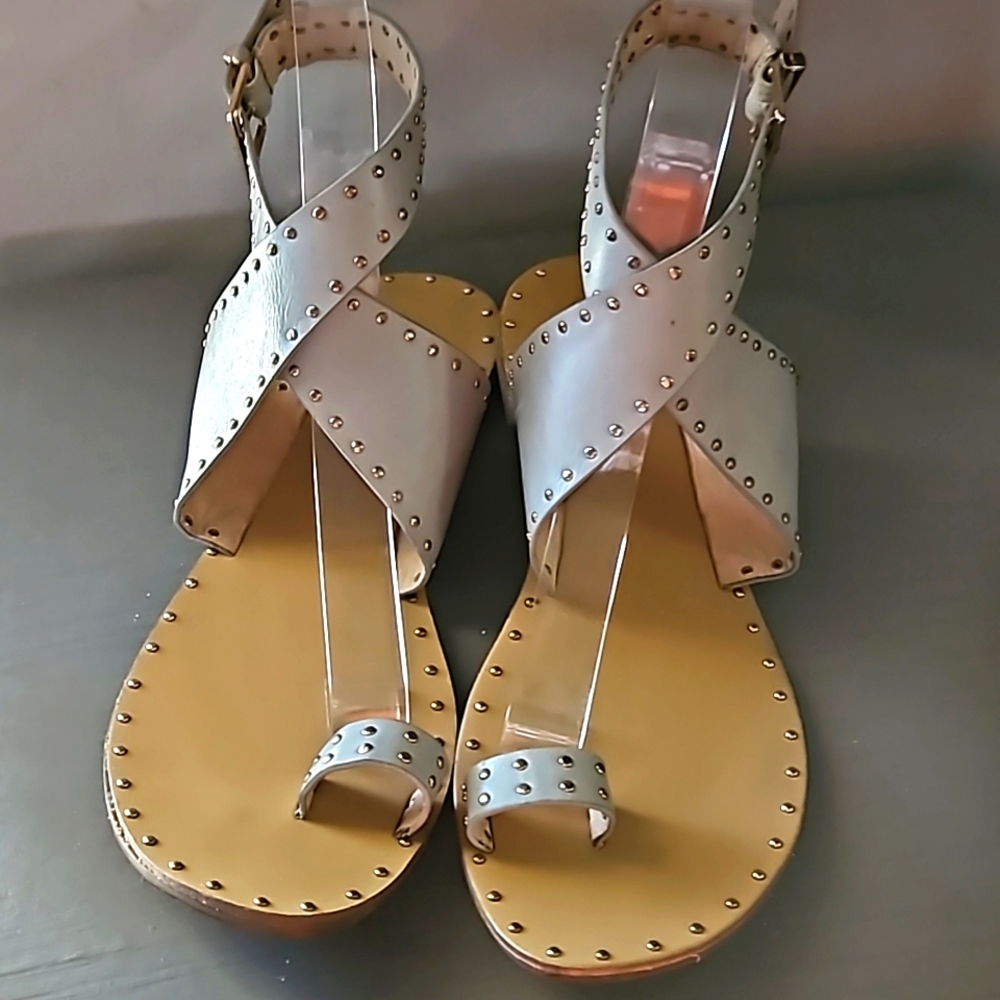 CHASE & CHLOE STUDDED GLADIATOR SANDALS sz 7.5